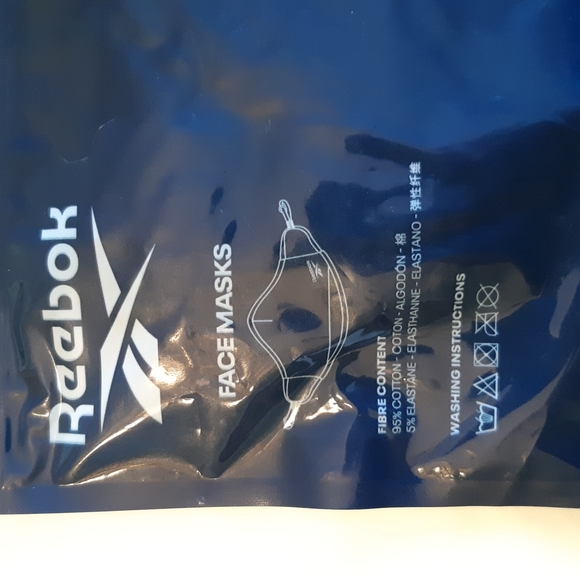 Reebok Face Mask - Picture 3 of 3